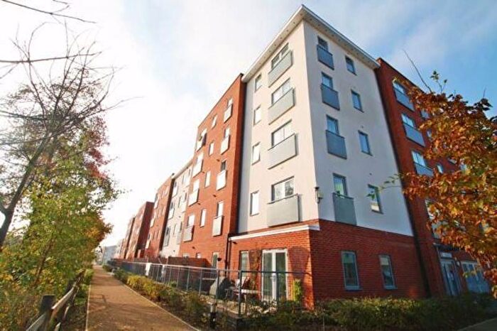 2 Bedroom Flat To Rent In Harborough House, Northolt, UB5