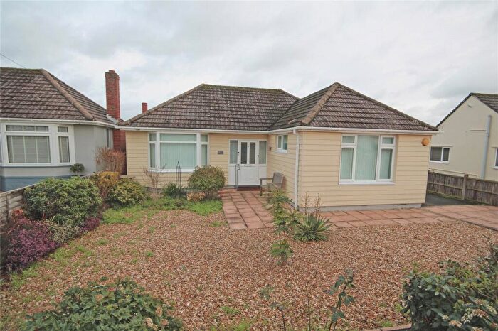 2 Bedroom Bungalow For Sale In Osborne Road, New Milton, Hampshire, BH25