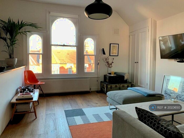 1 Bedroom Flat To Rent In Oakfield Road, London, N4