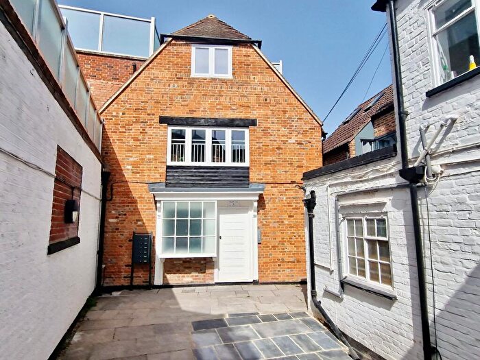 2 Bedroom Apartment To Rent In The Borough, Farnham, GU9