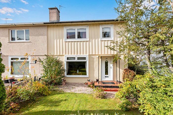 3 Bedroom Semi-Detached House For Sale In Maryburn Road, Easthouses, EH22