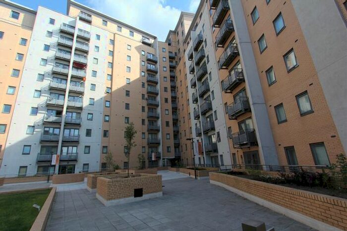 2 Bedroom Flat For Sale In Aspect, Elmwood Lane, LS2