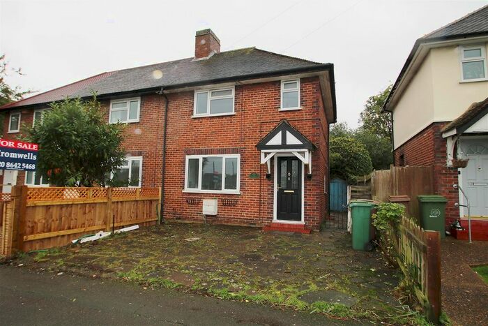 2 Bedroom Semi-Detached House To Rent In Muschamp Road, Carshalton, SM5