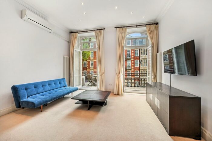 2 Bedroom Flat To Rent In Old Brompton Road, Earls Court, SW5