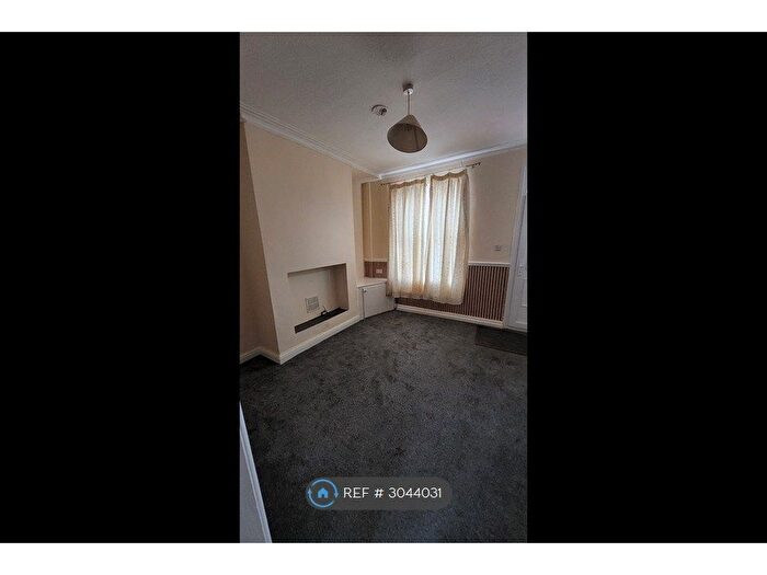 2 Bedroom Terraced House To Rent In Norway St, Salford, M6