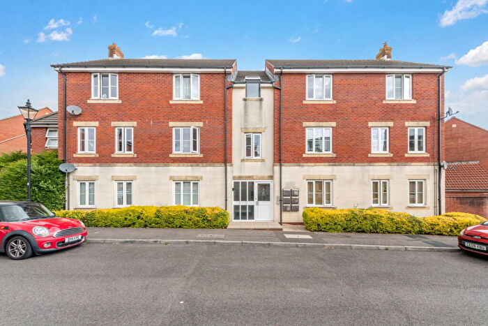 2 Bedroom Flat For Sale In Merevale Way, Yeovil, BA21