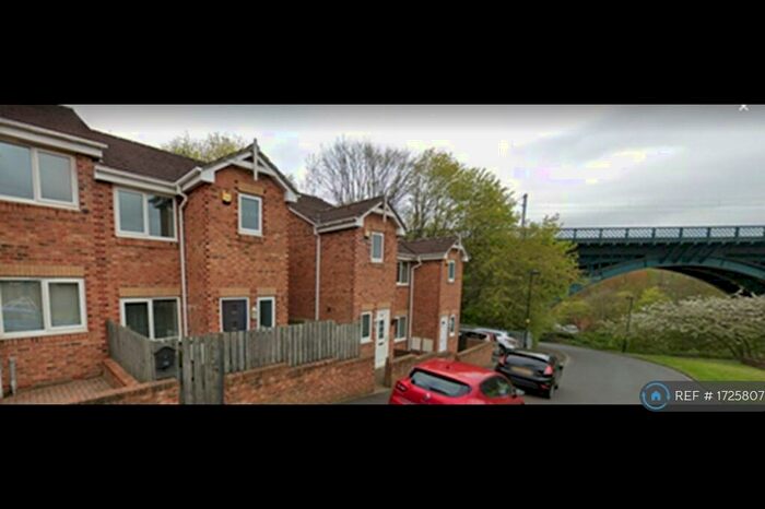 3 Bedroom Semi-Detached House To Rent In Millers Bank, Wallsend, NE28