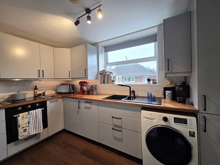 2 Bedroom Flat To Rent In St. Ronans Road, Southsea, PO4