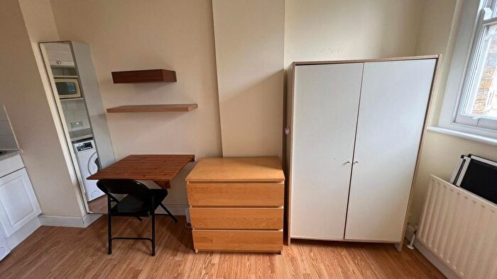 Studio To Rent In Blythe Road, London, W14
