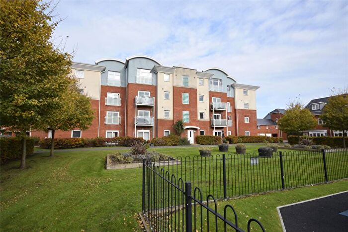 2 Bedroom Apartment To Rent In Reynolds Avenue, Redhill, Surrey, RH1