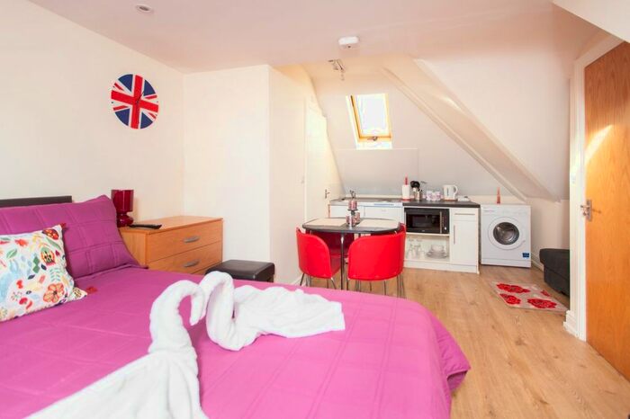 1 Bedroom Studio To Rent In Rusland Park Road, Harrow-On-The-Hill, Harrow, HA1