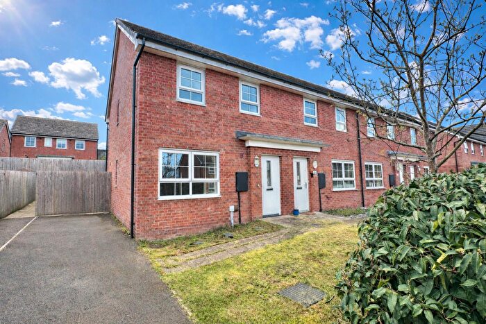 3 Bedroom Mews For Sale In Dunnock Close, Winsford, Cheshire, CW7
