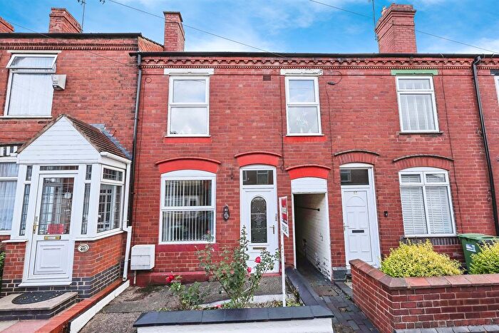 3 Bedroom Terraced House For Sale In Southwick Road, Halesowen, B62
