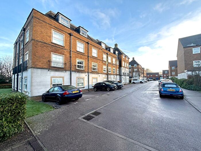 2 Bedroom Flat To Rent In Lynley Close, Maidstone, ME15