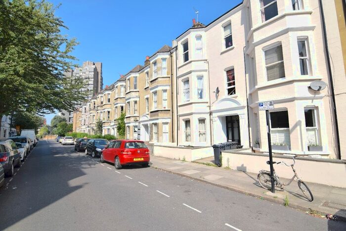2 Bedroom Flat To Rent In Mowll Street, London, SW9