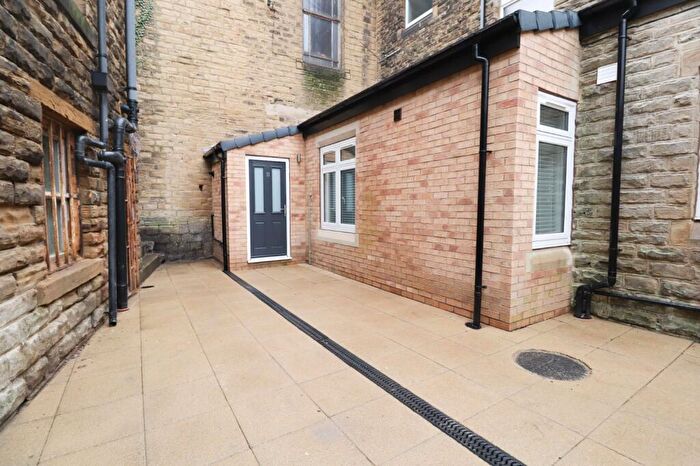 1 Bedroom Flat To Rent In Chapeltown, Pudsey, West Yorkshire, LS28