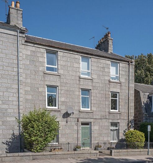 2 Bedroom Flat For Sale In Orchard Street, Aberdeen, AB24