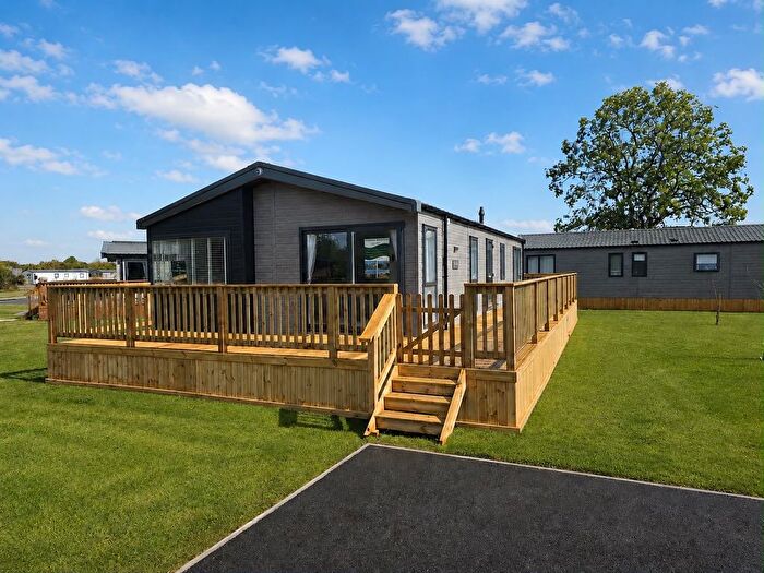 2 Bedroom Lodge For Sale In Malton Road, Pickering, YO18