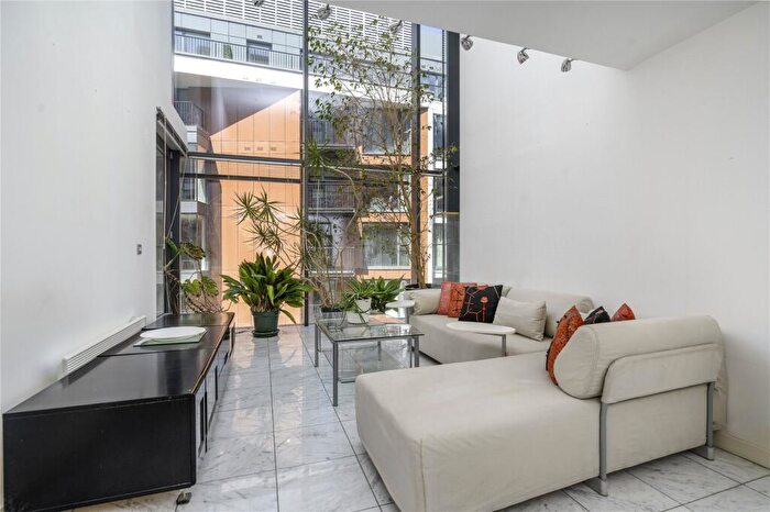 2 Bedroom Apartment To Rent In Brewhouse Yard, Clerkenwell, London, EC1V