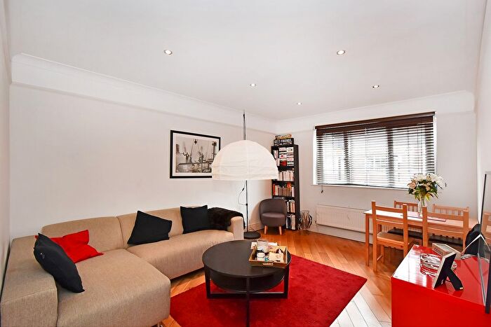 2 Bedroom Flat To Rent In Ranelagh Garden Mansions, Ranelagh Gardens, Fulham, London, SW6