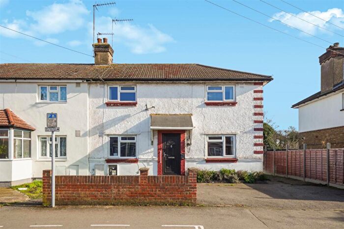 4 Bedroom Semi Detached House To Rent In Lyon Park Avenue, Wembley, HA0