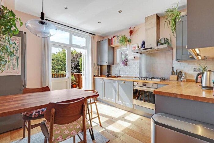 2 Bedroom Flat For Sale In Panmure Road, Sydenham, SE26
