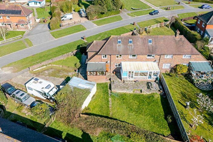 4 Bedroom Semi-Detached House For Sale In Southmead Close, Mayfield, TN20
