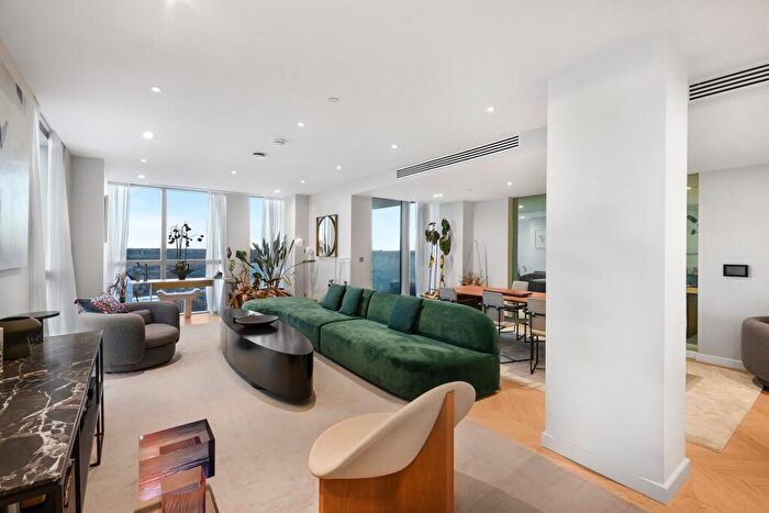 3 Bedroom Apartment To Rent In City Road London, EC1V