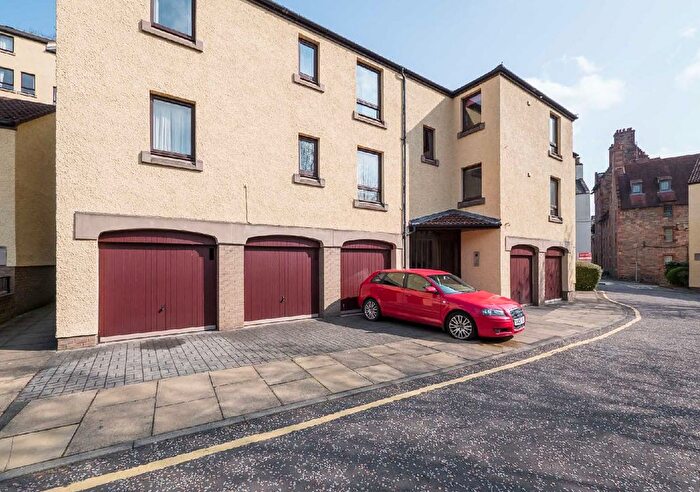 2 Bedroom Flat To Rent In Damside, Edinburgh, EH4