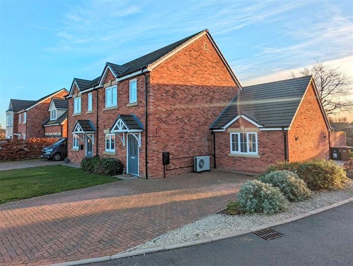 2 Bedroom Semi-Detached House For Sale In Cornfield Close, Welland, Malvern, WR13