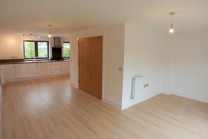 3 Bedroom Town House To Rent In Langdon Road, Mariners Walk, Swansea SA1