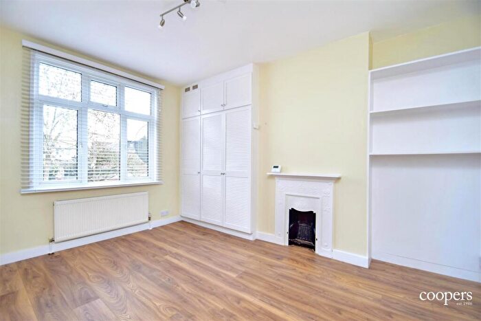 2 Bedroom Maisonette To Rent In Bolton Road, Harrow, HA1