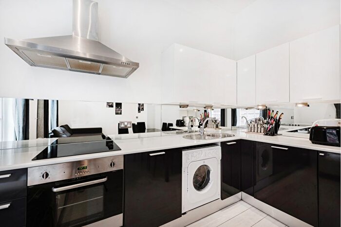 1 Bedroom Flat To Rent In Bedford Street, Covent Garden, London, WC2E