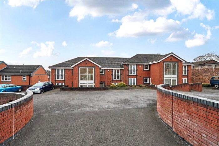 1 Bedroom Apartment For Sale In Stone Pillar Court, Bucknall Old Road, Stoke-on-Trent, ST1