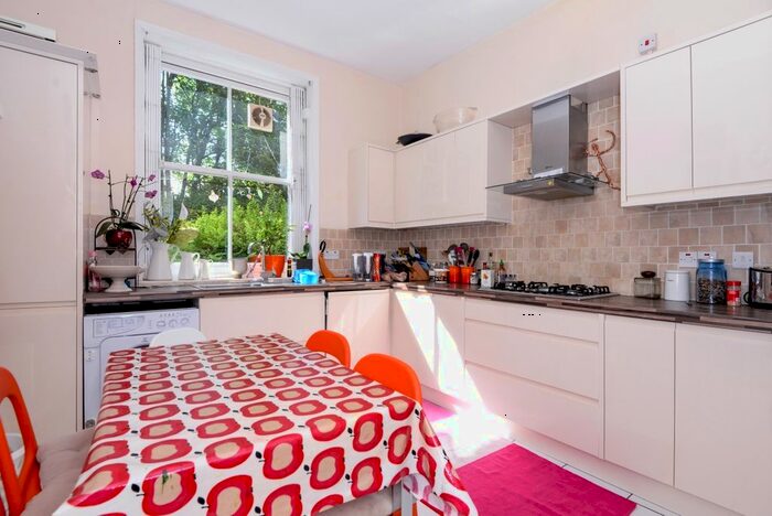4 Bedroom Flat To Rent In Bishop Kings Road, London, W14