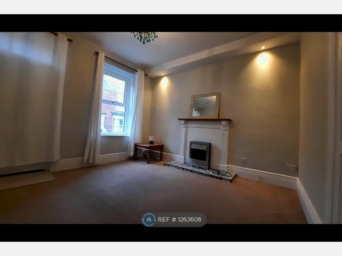 2 Bedroom Terraced House To Rent In Walkley, Sheffield, S6