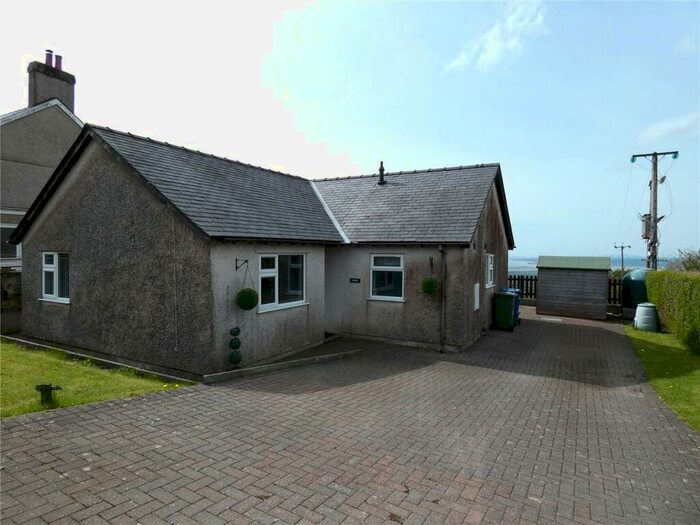 2 Bedroom Bungalow To Rent In Rhosgadfan, Caernarfon, Gwynedd, LL54