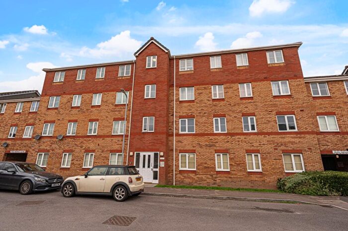 2 Bedroom Flat For Sale In Cwrt Boston, Cardiff, CF24