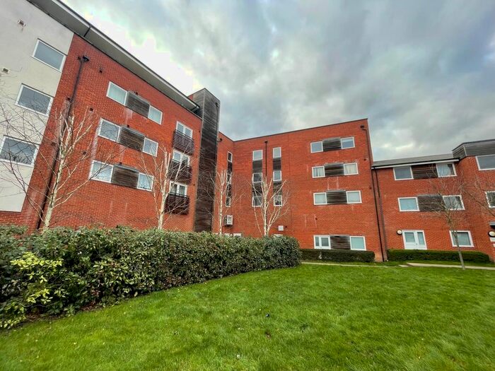 2 Bedroom Flat To Rent In Pownall Road, Ipswich, IP3