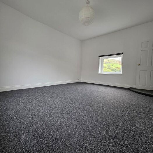 2 Bedroom End Of Terrace House To Rent In Queen Street, Blaengarw, CF32