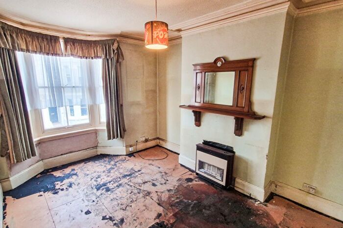 1 Bedroom Flat For Sale In Lansdowne Street, Hove, BN3