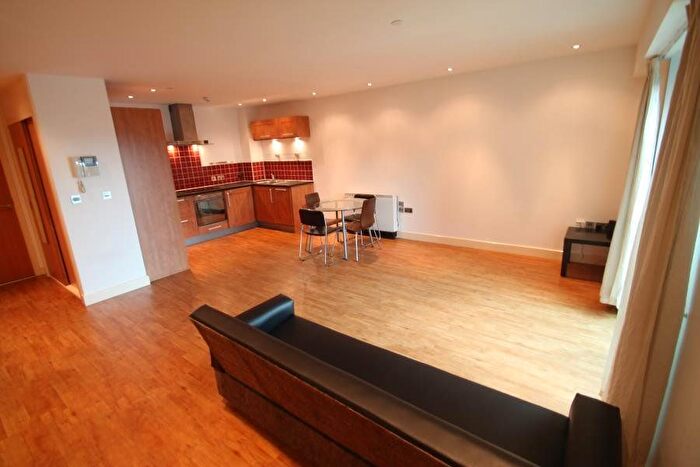 2 Bedroom Flat To Rent In Bluecoat House, North Sherwood Street, Nottingham, NG1