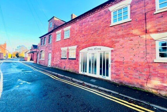 2 Bedroom Property To Rent In Gaia Lane, Lichfield, WS13