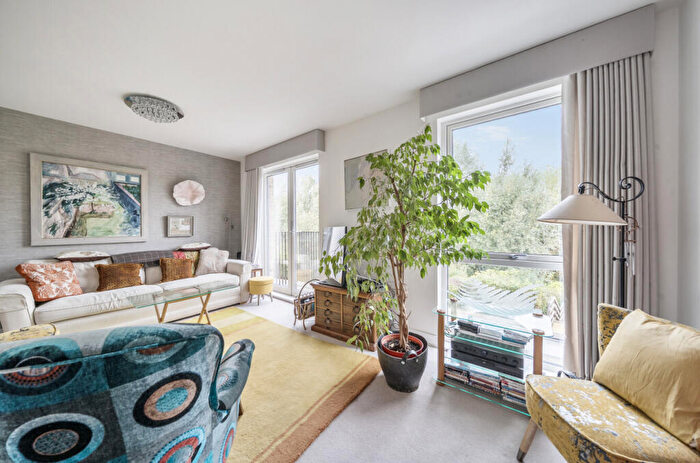 3 Bedroom End Of Terrace House For Sale In Meadowsweet Way, Headington, Oxford, OX3