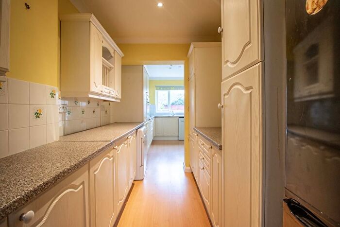 2 Bedroom Semi-Detached Bungalow For Sale In Thornford Gardens, Southend-On-Sea, SS2