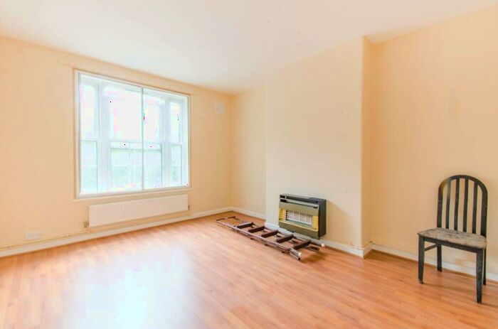2 Bedroom Flat To Rent In Frankham Street, Deptford, London, SE8