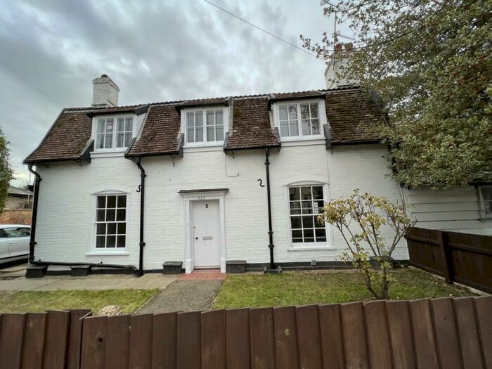 4 Bedroom Detached House To Rent In High Street, Felixstowe, Suffolk, IP11