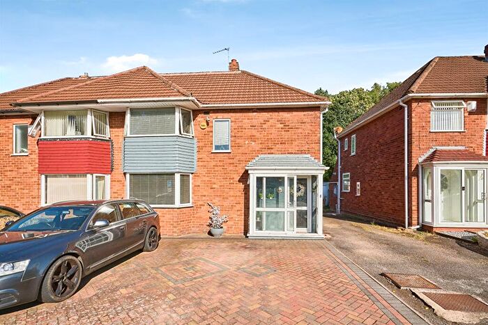 3 Bedroom Semi-Detached House For Sale In Temple Meadows Road, West Bromwich, B71