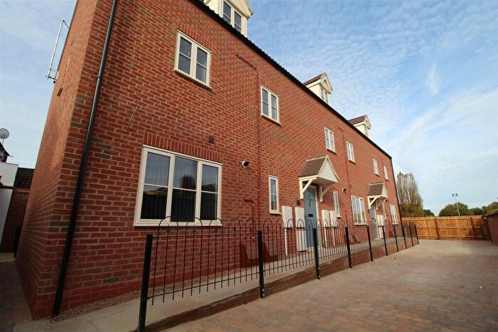 2 Bedroom Apartment To Rent In Westlode Street, Spalding, Lincolnshire, PE11