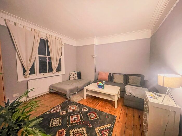 5 Bedroom Flat To Rent In Fulham Palace Road, Fulham, London, Tq, SW6